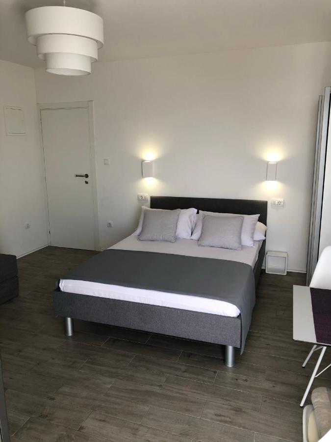 Apartmani Milka I Jozo Omiš Εξωτερικό φωτογραφία