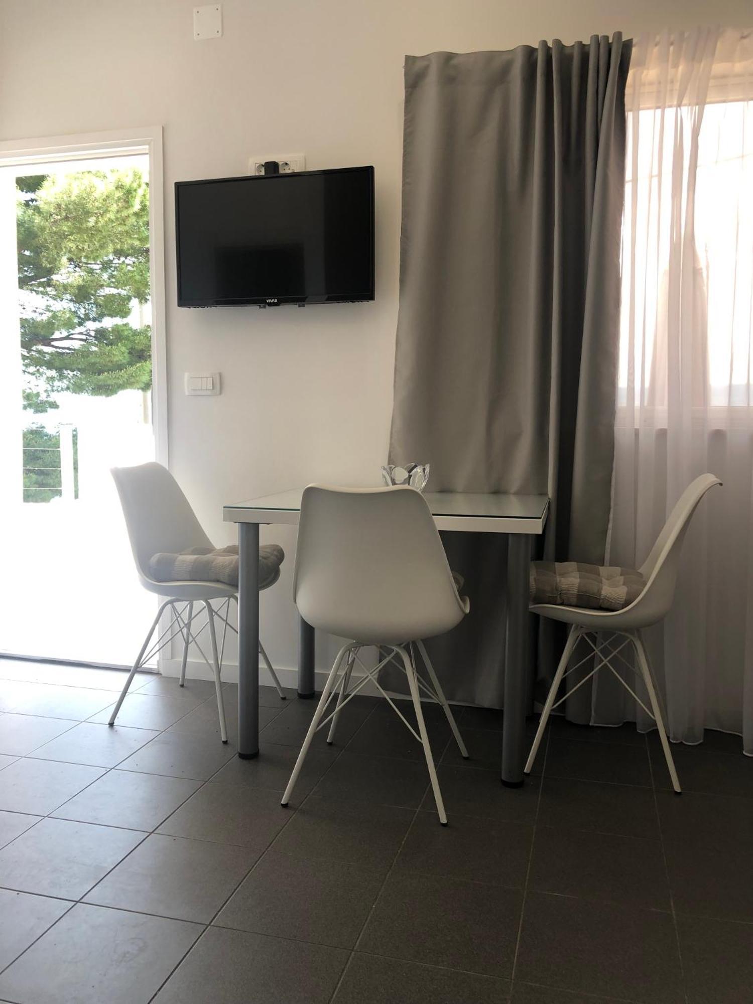 Apartmani Milka I Jozo Omiš Εξωτερικό φωτογραφία