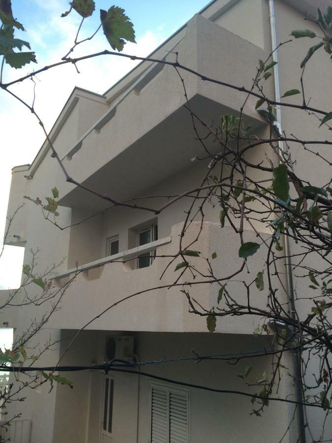 Apartmani Milka I Jozo Omiš Εξωτερικό φωτογραφία
